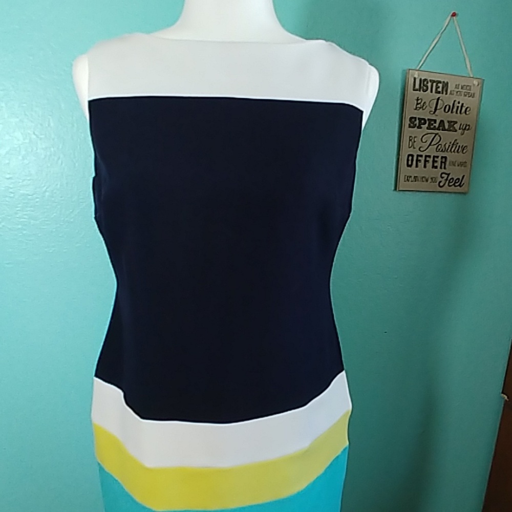 Color block dress - Picture 2 of 3